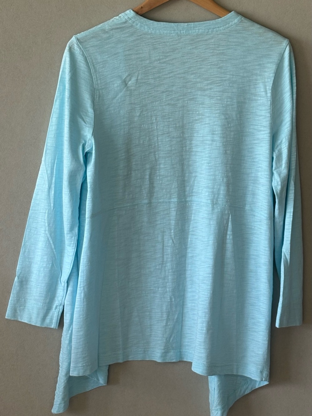 Chico's Light Teal Blue open cardigan with Silver Logo pockets, size medium - Picture 3 of 5
